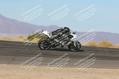 media/Dec-15-2023-Apex Assassins (Fri) [[91f19fb1c7]]/Racer 2/Session 2 (Bowl Exit)/